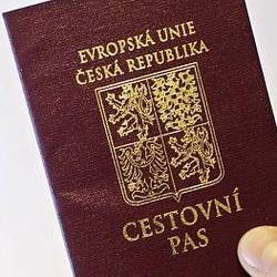 Иммиграция в Чехию только для ПМЖ: новый Закон о гражданстве усложнит получение чешского паспорта